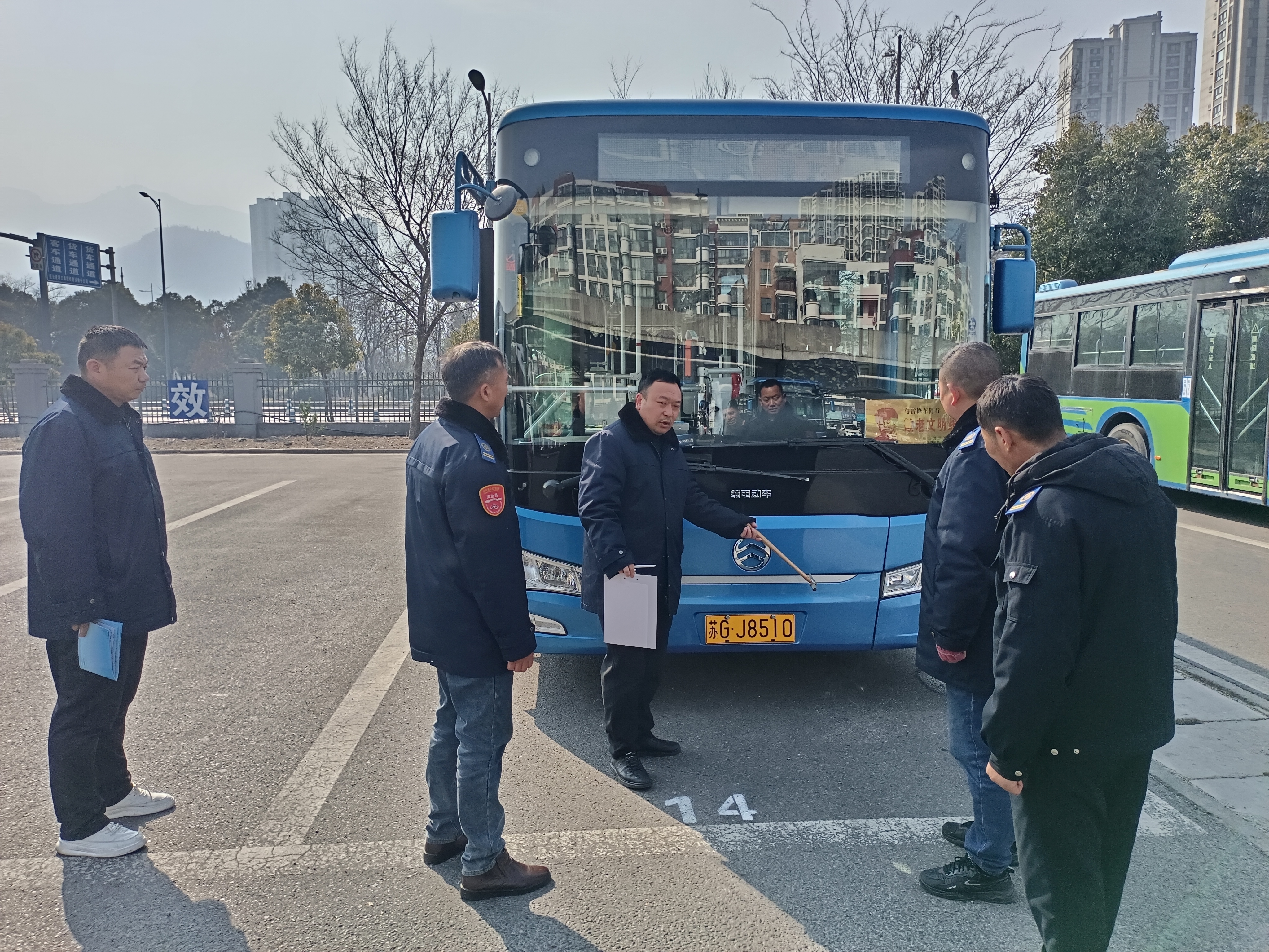 公交集團公交事業(yè)二部開展駕駛員操作技能競賽考核專題培訓