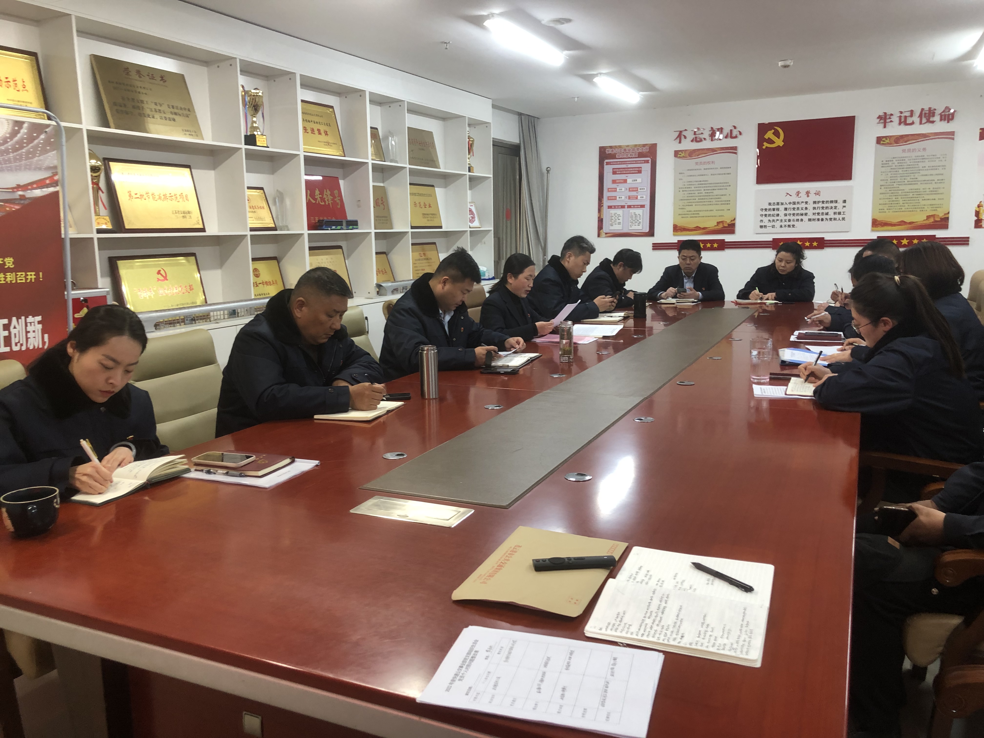 公交集團快速公交事業(yè)部理論學習中心組（擴大）專題學習（第3次）