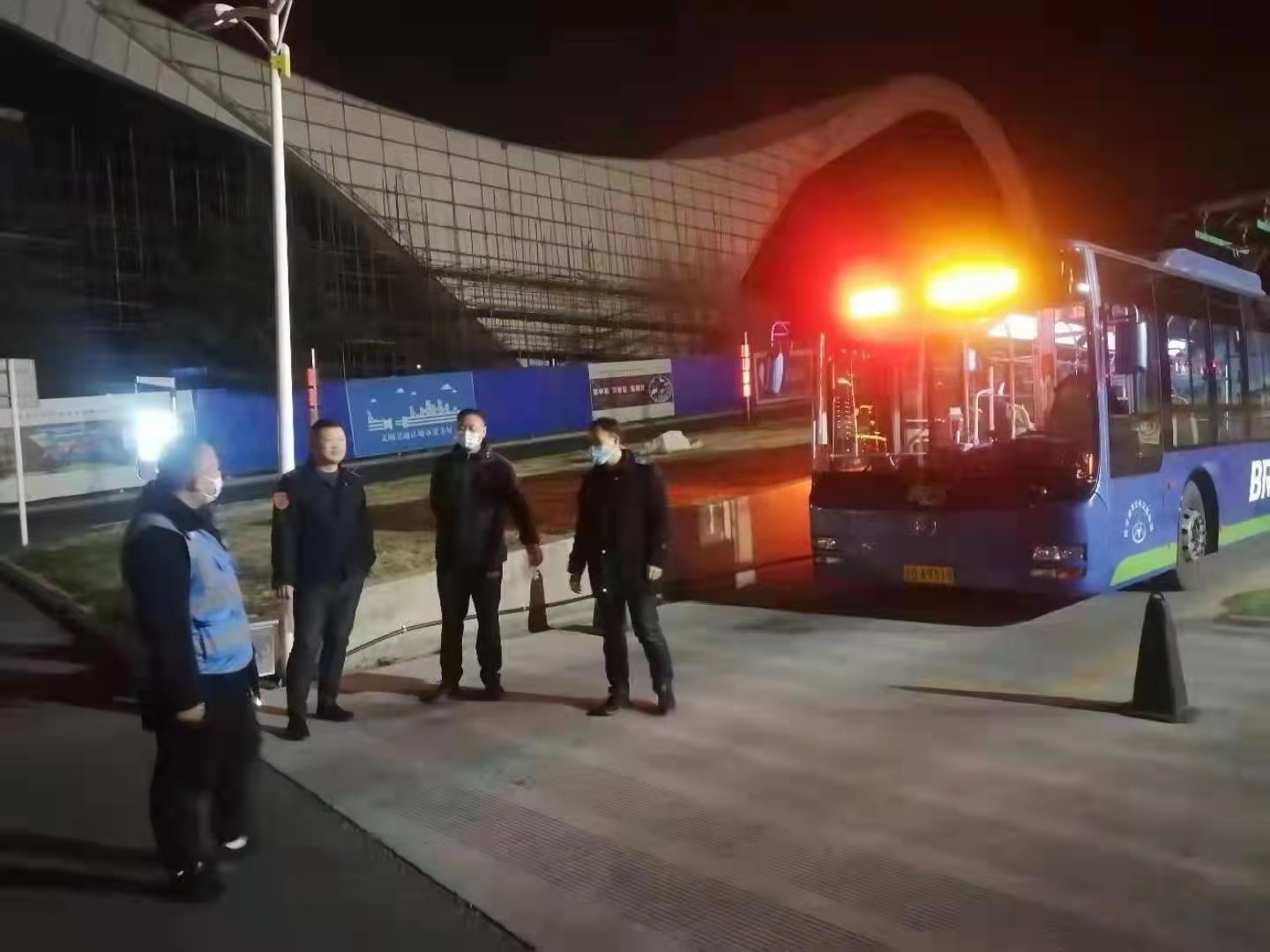 “查漏洞、揭問題、嚴(yán)整改” 快速公交事業(yè)部開展事故隱患大排查工作